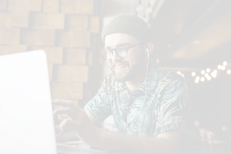 Ontspannen werken op de laptop — workation in chalet DasKöniglich